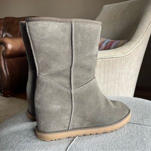 UGG Classic FemmeShort Slate boot